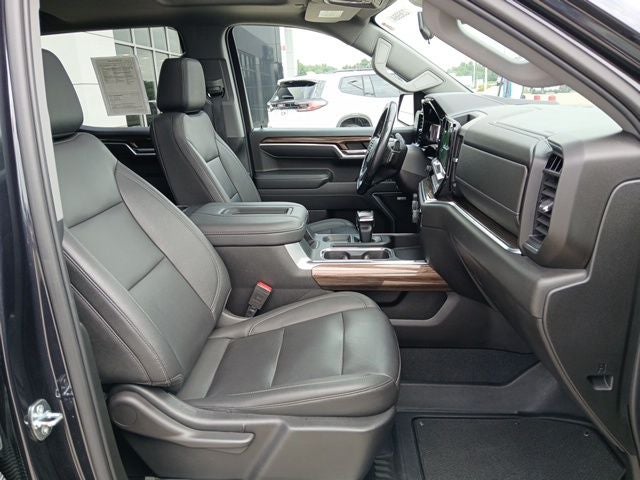 2022 Chevrolet Silverado 1500 4WD Crew Cab Short Bed RST