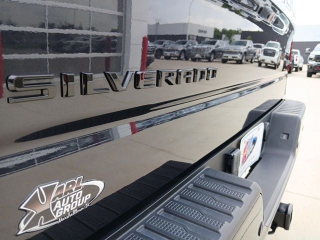 2022 Chevrolet Silverado 1500 4WD Crew Cab Short Bed RST