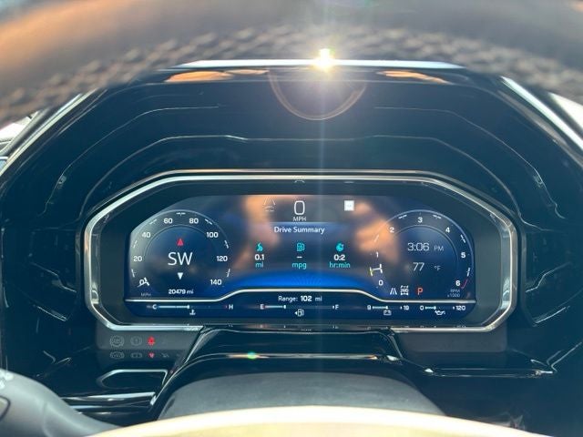 2023 Chevrolet Silverado 1500 4WD Crew Cab Short Bed High Country