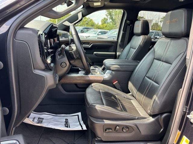 2023 Chevrolet Silverado 1500 4WD Crew Cab Short Bed High Country