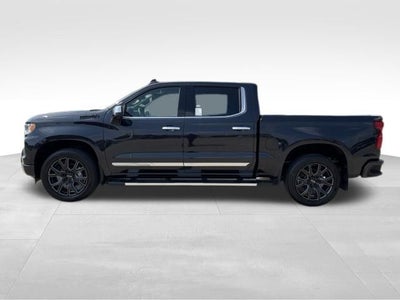 2023 Chevrolet Silverado 1500 4WD Crew Cab Short Bed High Country