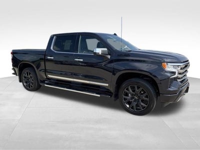 2023 Chevrolet Silverado 1500 4WD Crew Cab Short Bed High Country