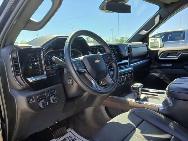 2023 Chevrolet Silverado 1500 4WD Crew Cab Short Bed High Country