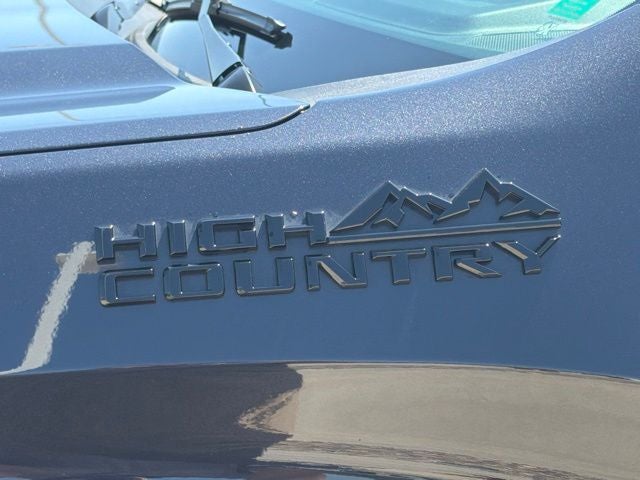2022 Chevrolet Silverado 1500 4WD Crew Cab Short Bed High Country
