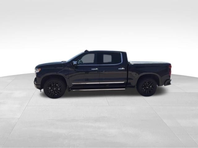2022 Chevrolet Silverado 1500 4WD Crew Cab Short Bed High Country