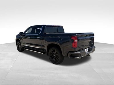 2022 Chevrolet Silverado 1500 4WD Crew Cab Short Bed High Country