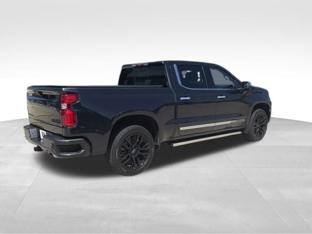 2022 Chevrolet Silverado 1500 4WD Crew Cab Short Bed High Country