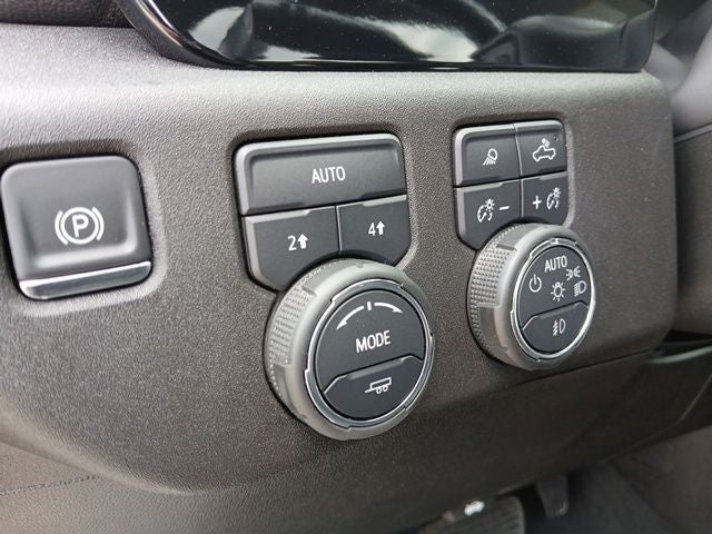2025 Chevrolet Silverado 1500 4WD Crew Cab Short Bed LTZ