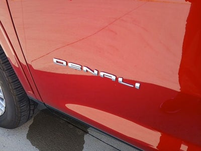 2024 GMC Acadia AWD Denali
