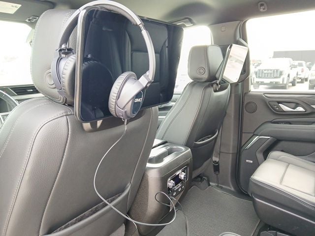 2024 GMC Yukon 4WD Denali