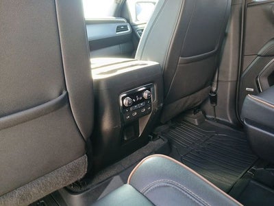2024 GMC Yukon XL 4WD AT4