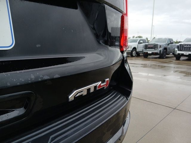 2025 GMC Yukon XL 4WD AT4