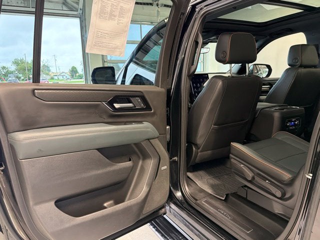 2025 GMC Yukon XL 4WD AT4