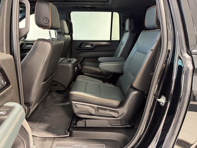 2025 GMC Yukon XL 4WD AT4