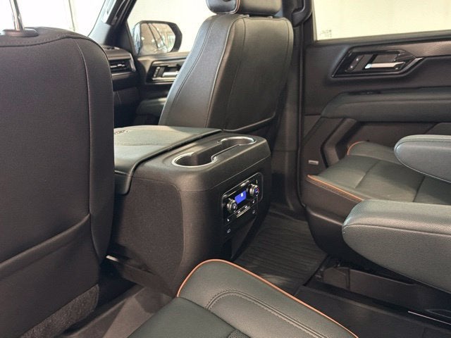 2025 GMC Yukon XL 4WD AT4