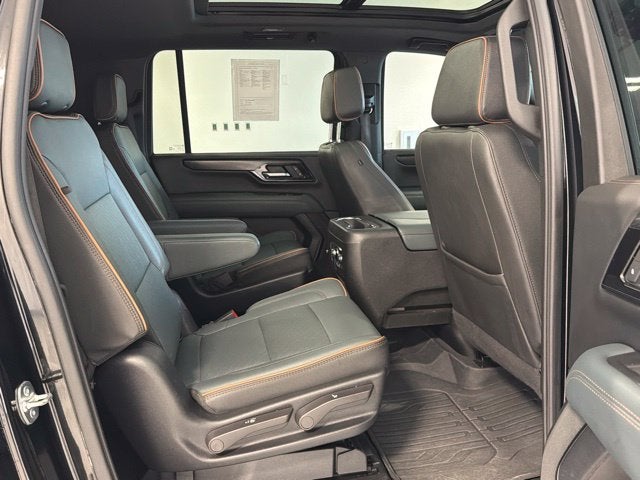 2025 GMC Yukon XL 4WD AT4