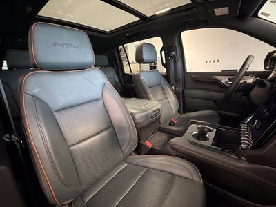 2025 GMC Yukon XL 4WD AT4