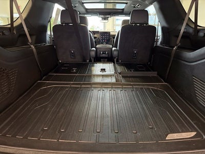 2025 GMC Yukon XL 4WD AT4
