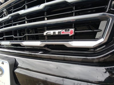 2025 GMC Yukon XL 4WD AT4