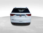 2023 Chevrolet Traverse AWD High Country