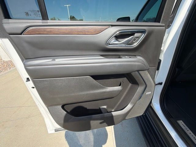 2022 Chevrolet Suburban 4WD High Country
