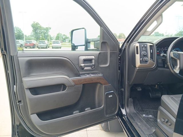 2017 GMC Sierra 2500HD Denali