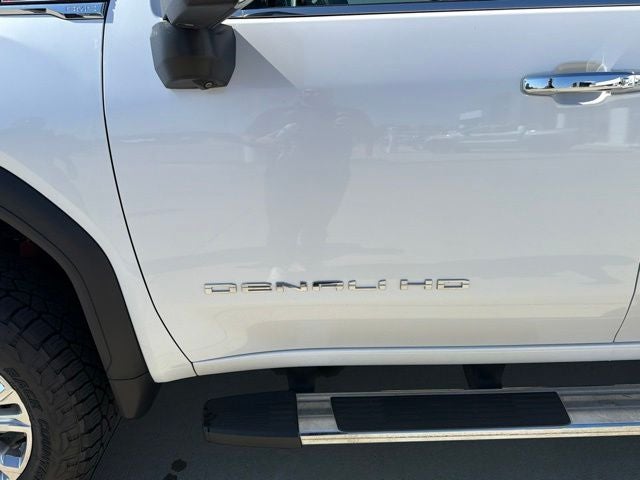 2021 GMC Sierra 3500HD 4WD Crew Cab Standard Bed Denali
