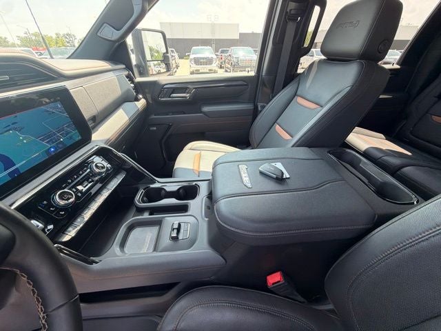 2025 GMC Sierra 2500HD 4WD Crew Cab Standard Bed AT4