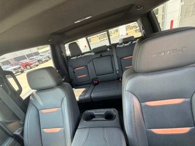 2025 GMC Sierra 2500HD 4WD Crew Cab Standard Bed AT4