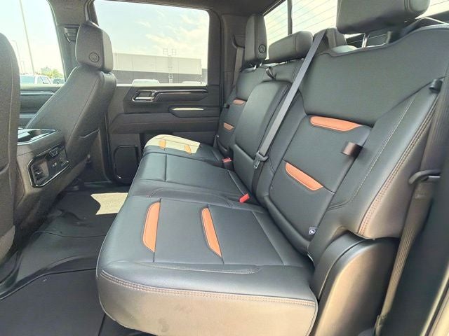 2025 GMC Sierra 2500HD 4WD Crew Cab Standard Bed AT4