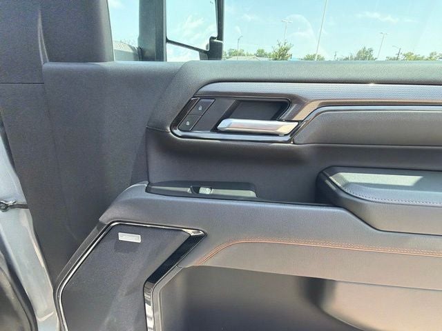 2025 GMC Sierra 2500HD 4WD Crew Cab Standard Bed AT4