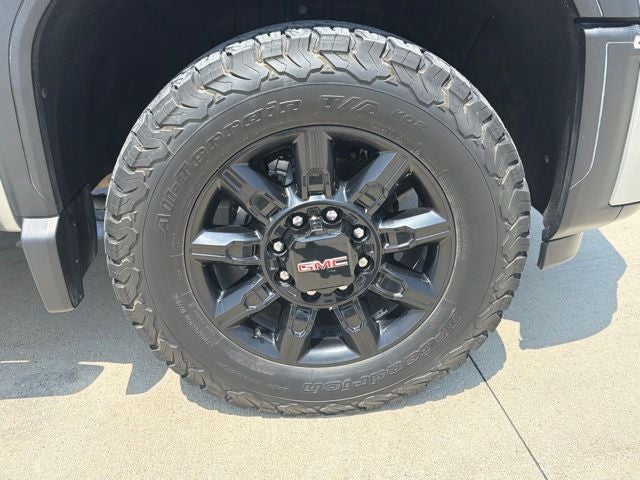 2025 GMC Sierra 2500HD 4WD Crew Cab Standard Bed AT4