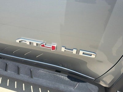2025 GMC Sierra 2500HD 4WD Crew Cab Standard Bed AT4