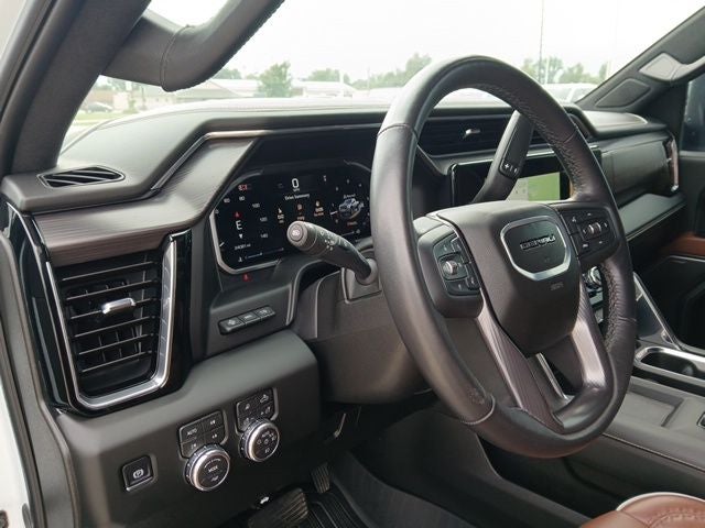 2026 GMC Sierra 2500 HD Crew Cab, Standard Bed, Denali Ultimate, 4WD
