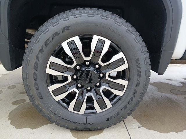 2026 GMC Sierra 2500 HD Crew Cab, Standard Bed, Denali Ultimate, 4WD