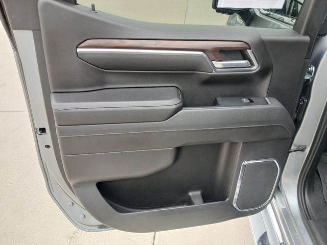 2023 GMC Sierra 1500 4WD Crew Cab Standard Box SLT