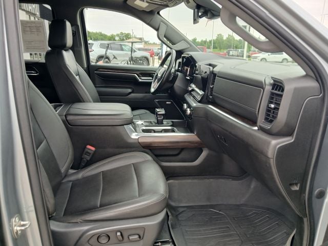 2023 GMC Sierra 1500 4WD Crew Cab Standard Box SLT