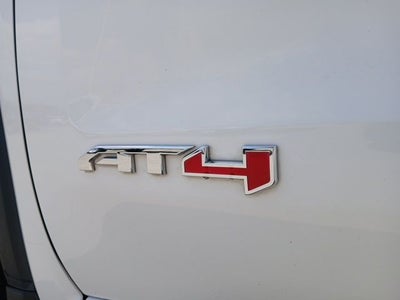 2023 GMC Sierra 1500 4WD Crew Cab Short Box AT4