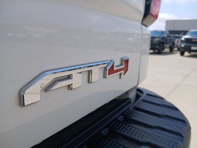 2023 GMC Sierra 1500 4WD Crew Cab Short Box AT4