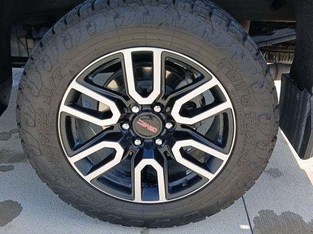 2024 GMC Sierra 1500 4WD Crew Cab Standard Box AT4