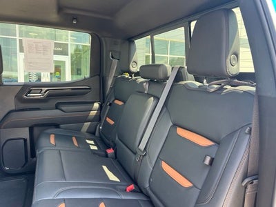 2024 GMC Sierra 1500 4WD Crew Cab Short Box AT4