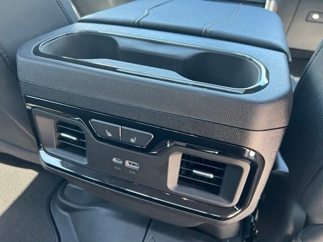 2024 GMC Sierra 1500 4WD Crew Cab Short Box AT4