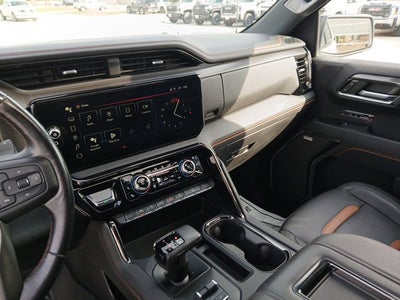 2022 GMC Sierra 1500 4WD Crew Cab Short Box AT4