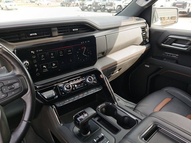 2022 GMC Sierra 1500 4WD Crew Cab Short Box AT4