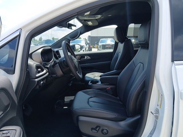 2027 Chrysler Pacifica PACIFICA LX
