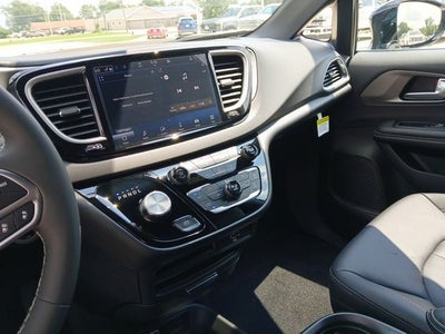 2027 Chrysler Pacifica PACIFICA LX
