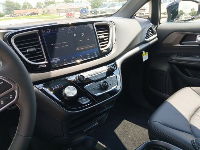 2027 Chrysler Pacifica PACIFICA LX