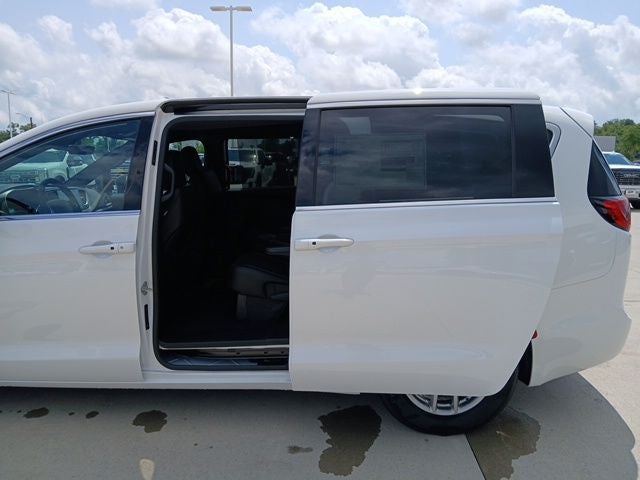 2027 Chrysler Pacifica PACIFICA LX