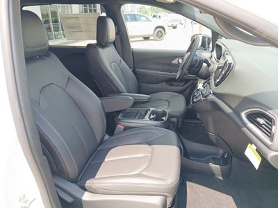 2027 Chrysler Pacifica PACIFICA LX