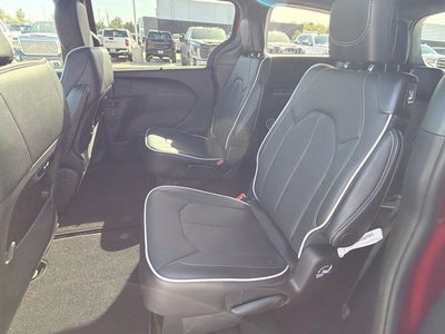 2027 Chrysler Pacifica PACIFICA LIMITED